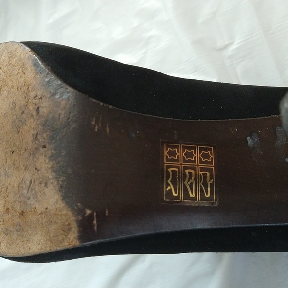 Stuart Weiatzman black vintage suede booties - Picture 7 of 8